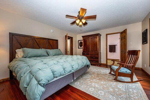 Private 40-Acre Retreat | Trails, Wildlife & Family Space w/Hot Tub