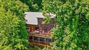 Exterior - 4BR w/Mountain Views! Hot Tub*Game Room*Sauna (Sevierville)