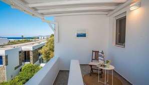 Apartment | Balcony - Traditional House in Mykonos Centre (Mykonos)