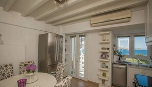 Apartment | Dining - Traditional House in Mykonos Centre (Mykonos)