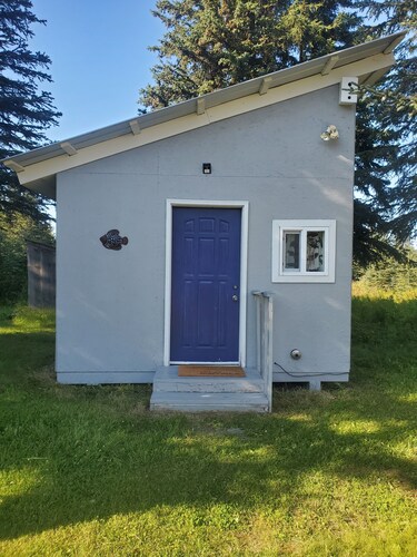 Perfect 1-bedroom cabin in adorable Ninilchik for a cozy getaway