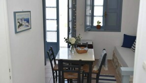 Apartment | Dining - Santorini Stay With Hot Tub (Patmos)