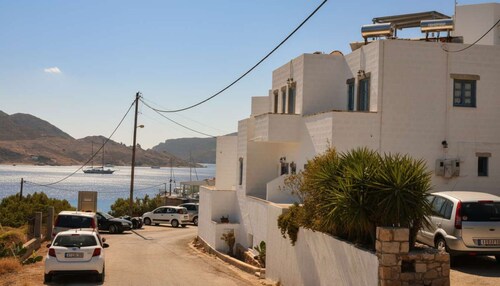 Santorini Stay With Hot Tub