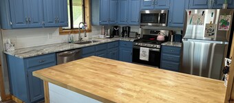 4-bedroom 3 bath house in Heber Springs with cool AC