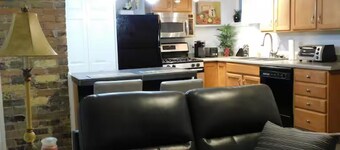 2 Bed Apartment in the Heart of historic downtown Provo