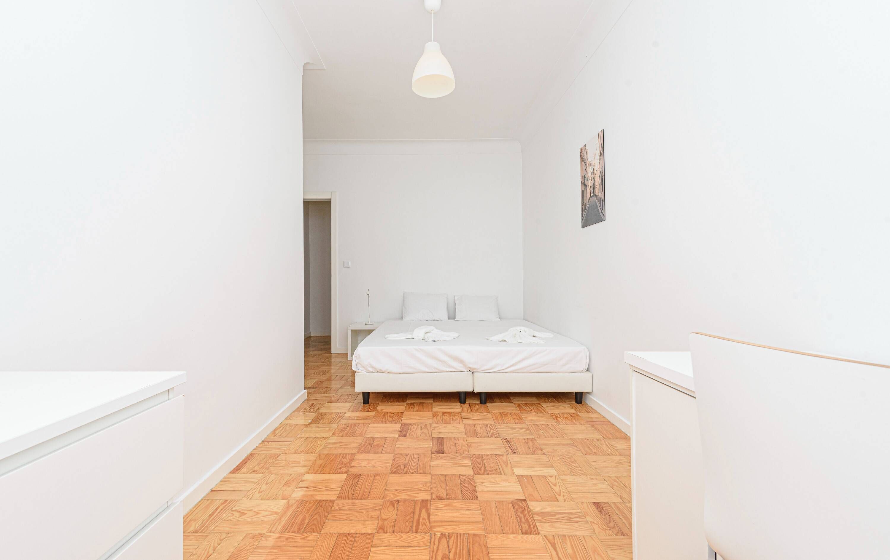 4 chambres, fer et planche à repasser, accès Internet, draps fournis