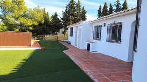 Property grounds - La Bailonga Cómpeta by Ruralidays (Málaga)