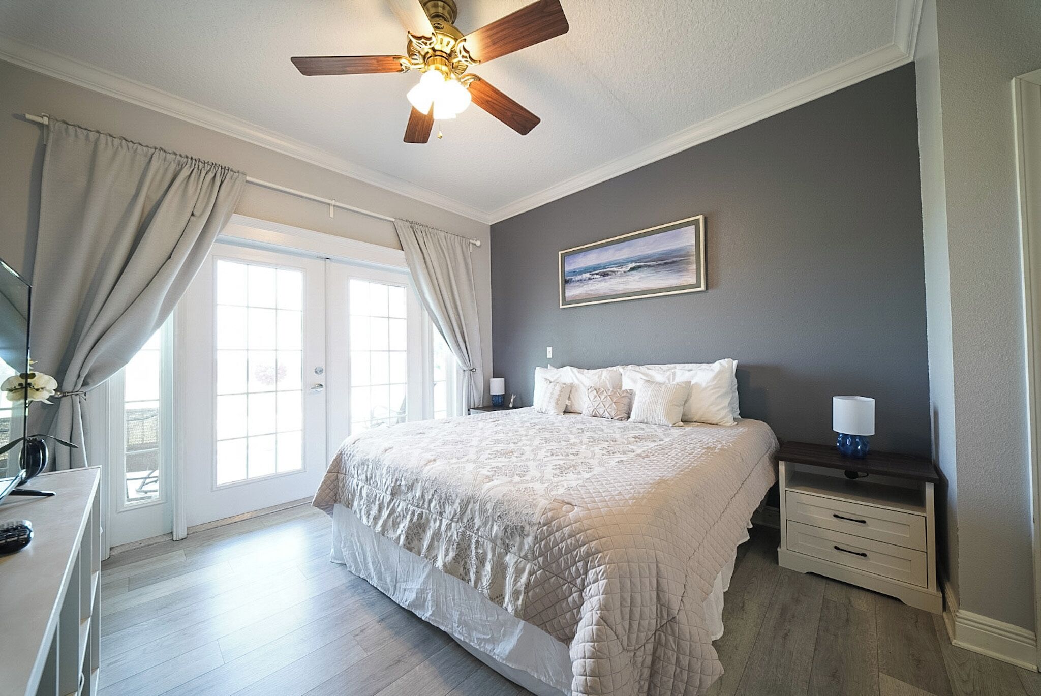 3 bedrooms, WiFi, bed sheets
