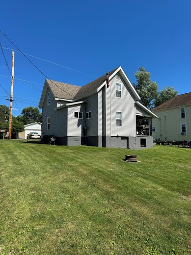 Charming 3 Bedroom house with plenty of space.