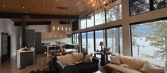 Modern Japanese-Inspired Lakefront Retreat
