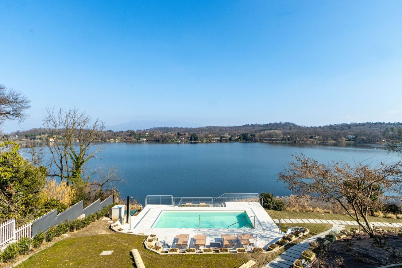 Piscina all'aperto