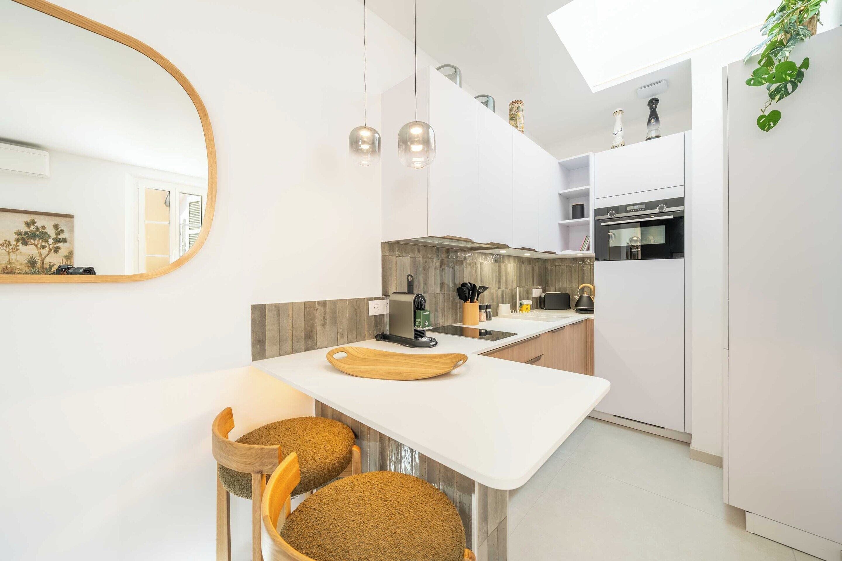Rumah | Dapur pribadi | Lemari es, microwave, oven, dan kompor