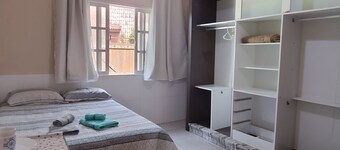 Private room - Simple and cozy house - Beachside 