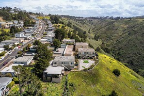 Aerial view - Oceanview 2BR 1Bath Balcony Sunset Views (Pacifica)