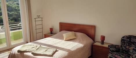 4 chambres, coffres-forts dans les chambres, bureau, Wi-Fi gratuit