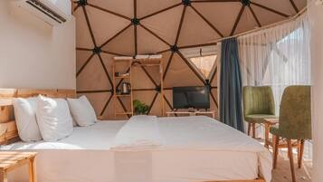 Room, 1 Bedroom, Accessible, Smoking | 1 bedroom
