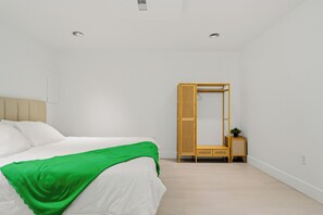 3 chambres, bureau, fer et planche à repasser, Wi-Fi gratuit