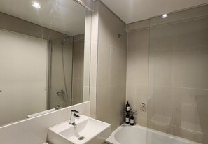 Bidet, serviettes fournies