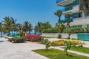 Children’s area - w* | Deluxe 2BR w/ Terrace & A/C in Morros (Cartagena de Indias)