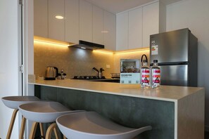 Fridge, microwave, oven, stovetop - w* | Cityview 2BR w/ Balcony in Miraflores (Miraflores)