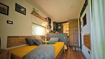 1 bedroom, WiFi, bed sheets