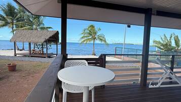 Superior Bungalow, Beach View | Outdoor dining
