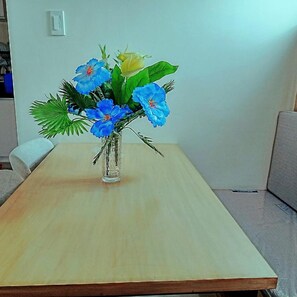 Dining - Cozy Room at The Persimmon (Cebu City)