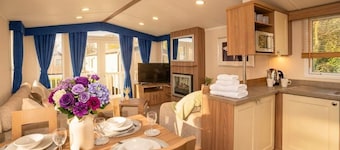 3BR Premium Caravan | Near Edinburgh |Parking|WiFi