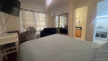 1 bedroom, iron/ironing board, WiFi, bed sheets