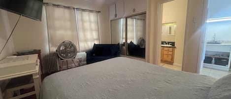 1 bedroom, iron/ironing board, WiFi, bed sheets
