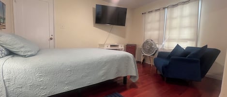1 bedroom, iron/ironing board, WiFi, bed sheets