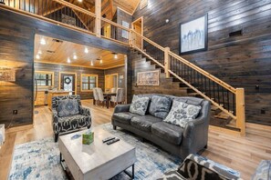 Smart TV, fireplace, video games - NEW! Secluded Pine Cabin w/ Hot Tub, Game Room, Arcade, Playground, Fire Pit (Broken Bow)