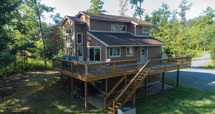 Family friendly Lakefront Property in WI on Long Lake with Dock & kayaks