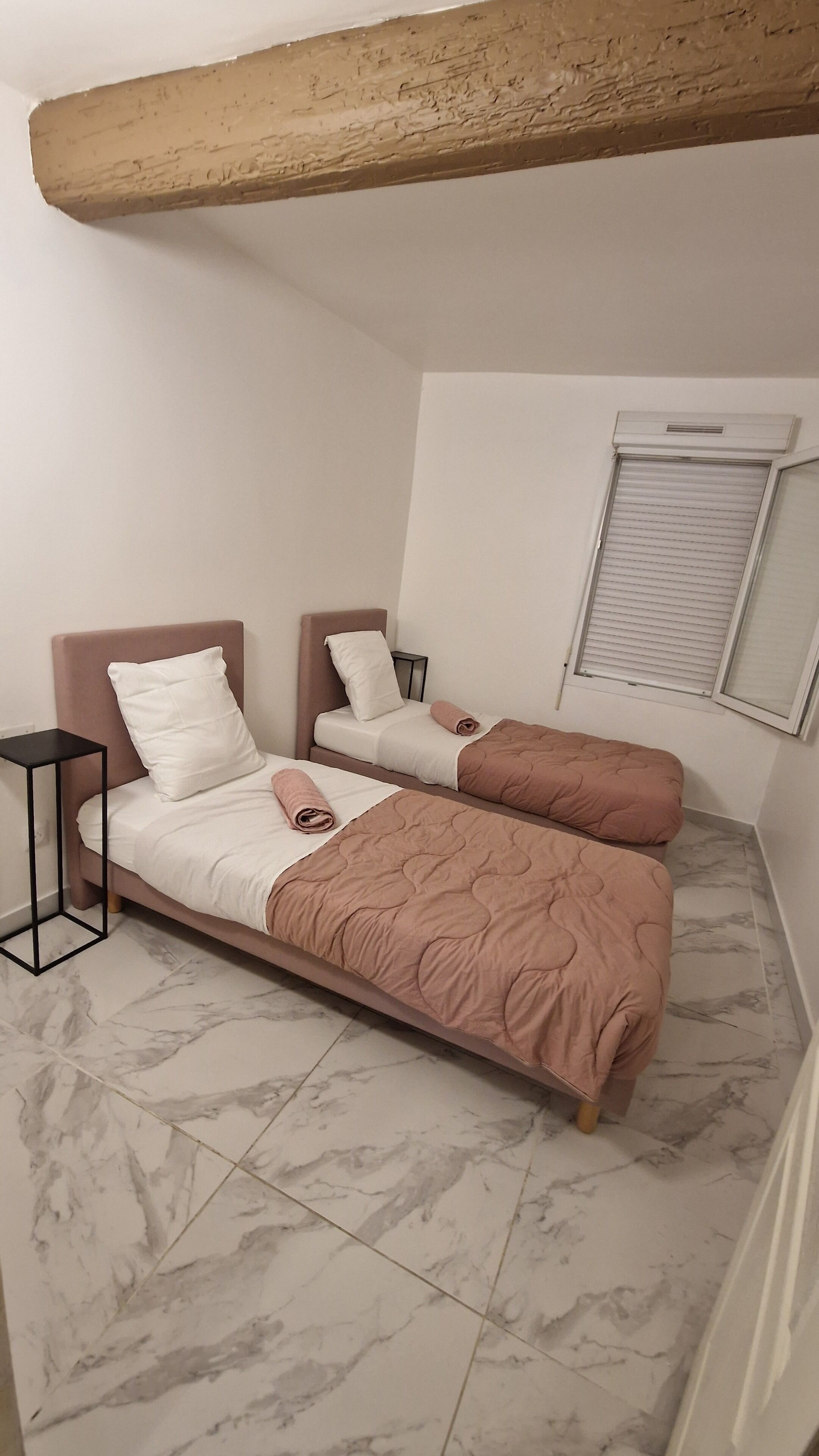 2 chambres, draps fournis