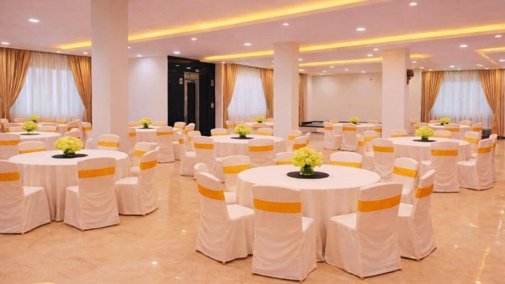 Banquet hall
