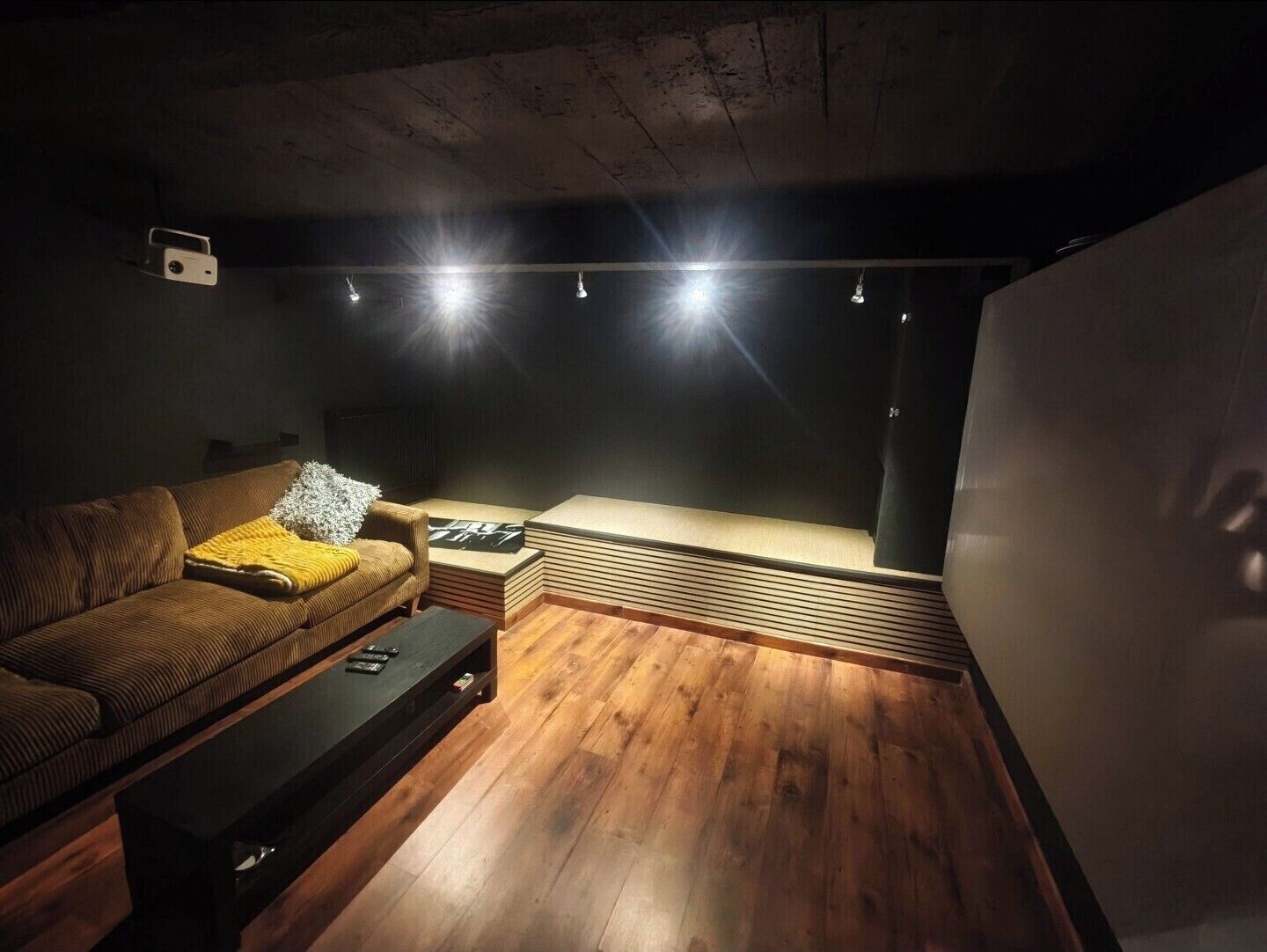 TV