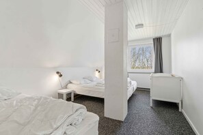 7 bedrooms, free WiFi