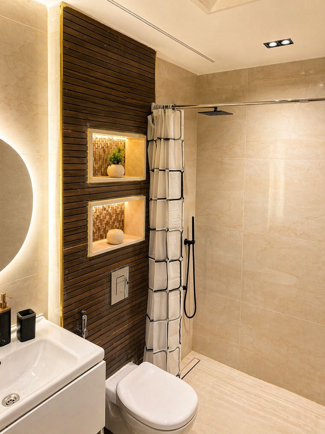 Douche, bidet, serviettes fournies, savon