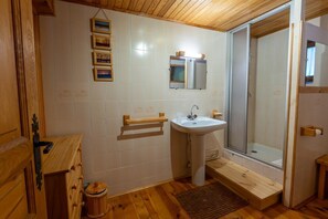 Suihku, hiustenkuivaaja