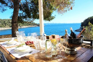 Apartment | Outdoor dining - Seafront Villa Marella (Milna)
