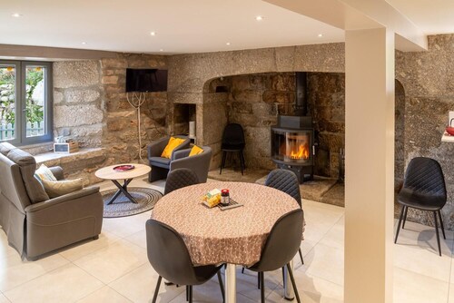 La Maison de Castanet between Aubrac and Margeride