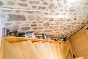 Interior - Pierre de Mercoeur House (MALZIEU VILLE (LE))