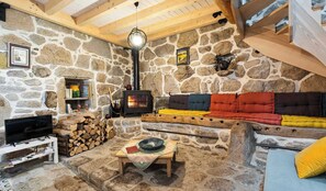 TV - Gîte Castel Cailloux - LE PONT-DE-MONTVERT (LE PONT-DE-MONTVERT)