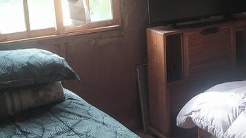 4 bedrooms, bed sheets