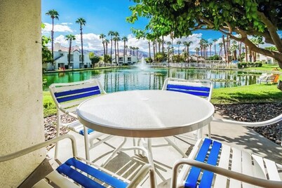 Cozy 1-bedroom cabin in serene Palm Desert with AC and gym access