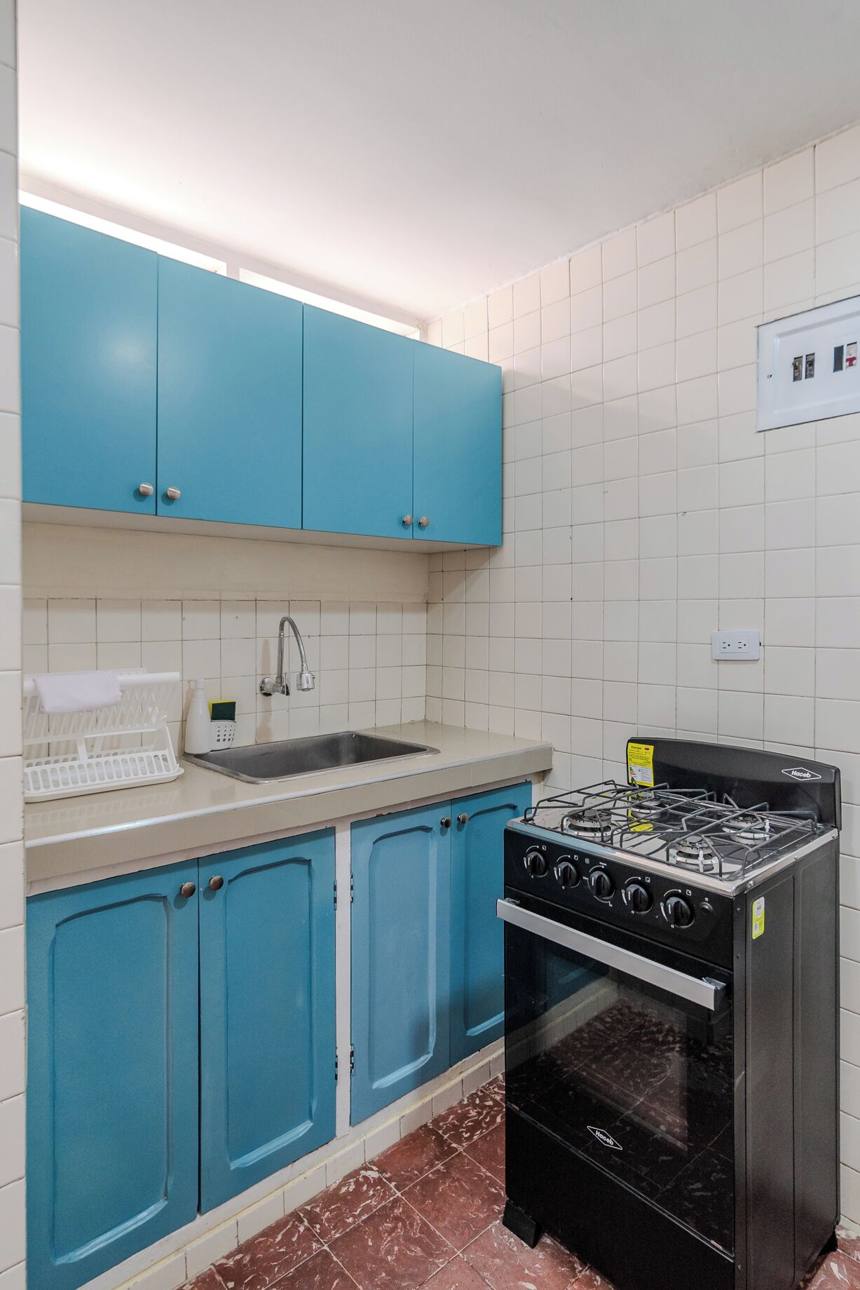 Apartment, 3 Bedrooms, Balcony, City View | Private kitchen