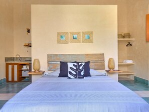 Desk, iron/ironing board, WiFi, bed sheets - HO | Private Studio | Casa Na`ay | Boutique Hotel (Mérida)