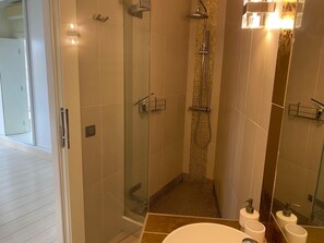 House | Bathroom - Torre del Sol Charming Vacation Home (Guia de Isora)