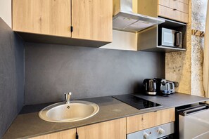 Apartment | Private kitchen - Charming Apartment - Paris Pere Lachaise (Paris)