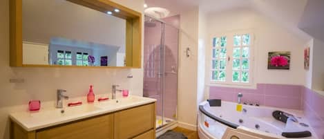 Een douche, een haardroger